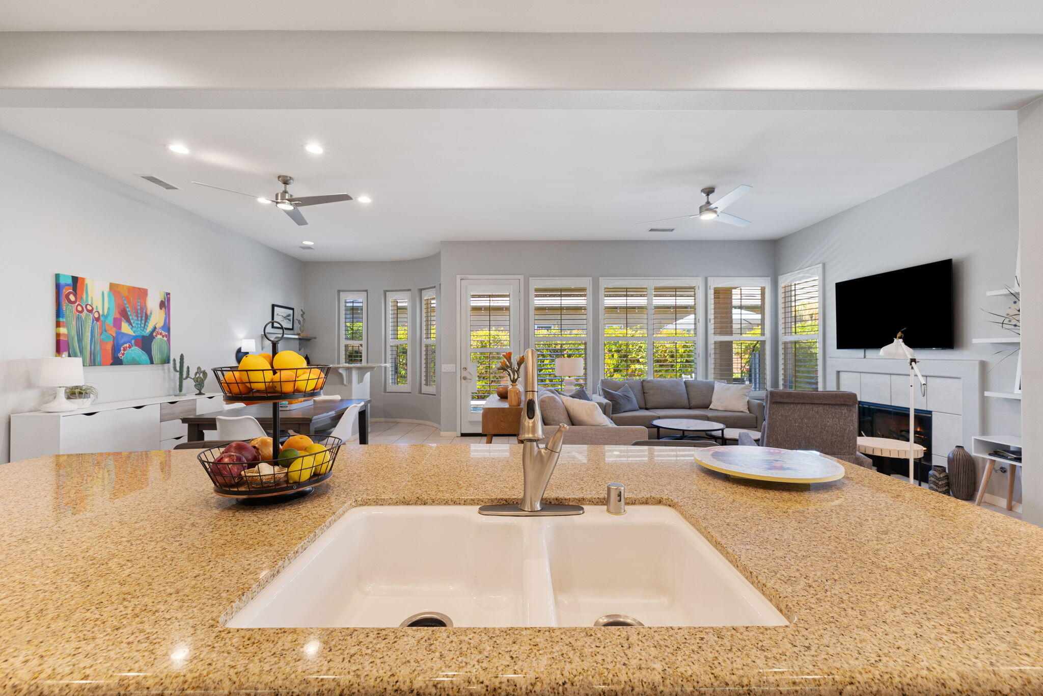 37 Shoreline Drive Rancho Mirage, CA 92270 - Photo 17 of 59 26-web-or-mls-8M4A0461