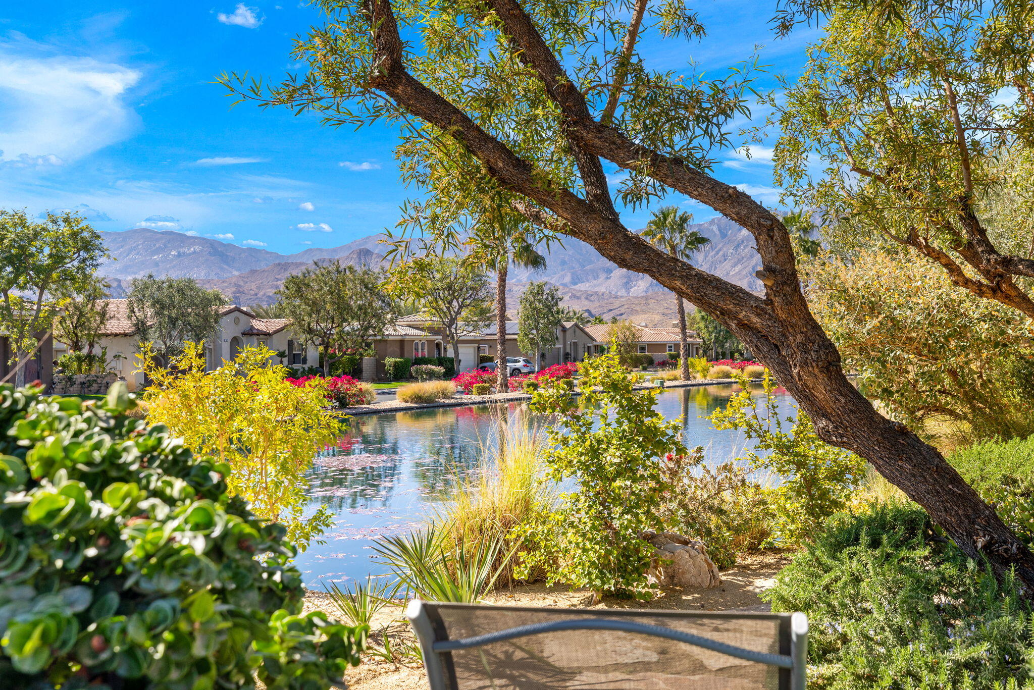 37 Shoreline Drive Rancho Mirage, CA 92270 - Photo 7 of 59 8-web-or-mls-8M4A0633
