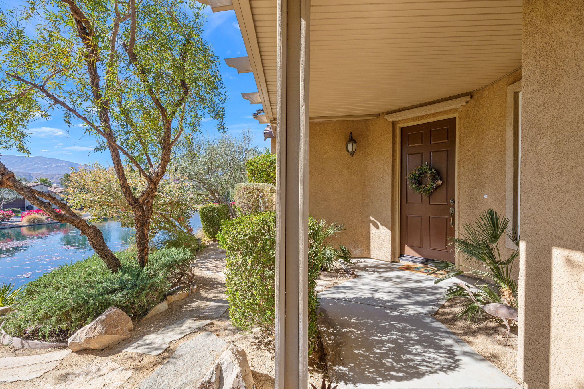 37 Shoreline Drive Rancho Mirage, CA 92270 - Photo 8 of 59 11-web-or-mls-8M4A0613