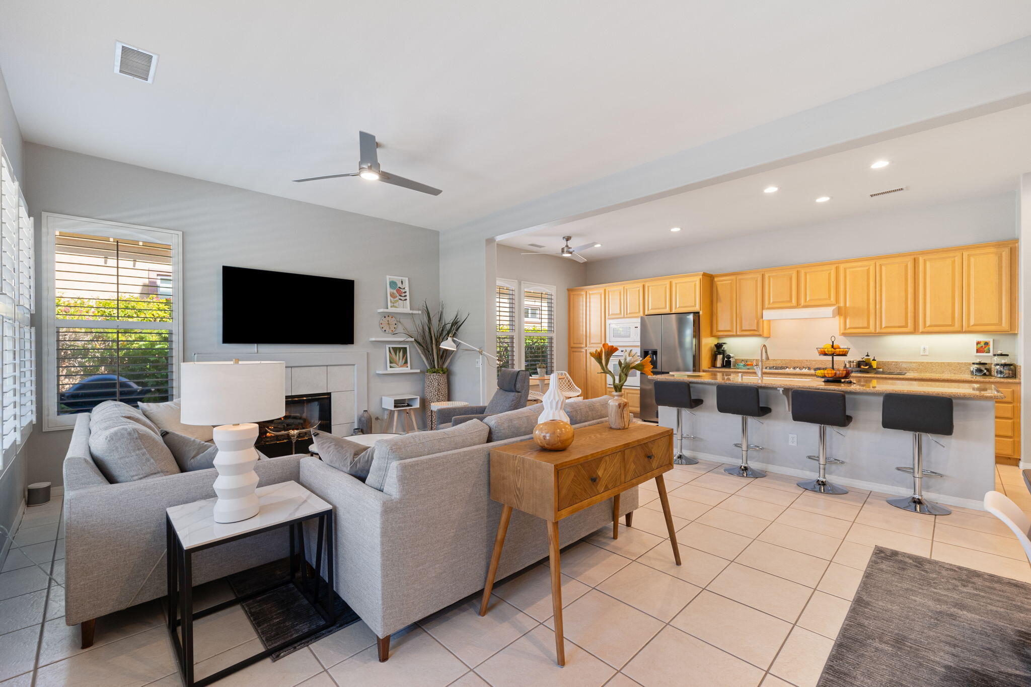 37 Shoreline Drive Rancho Mirage, CA 92270 - Photo 10 of 59 18-web-or-mls-8M4A0527