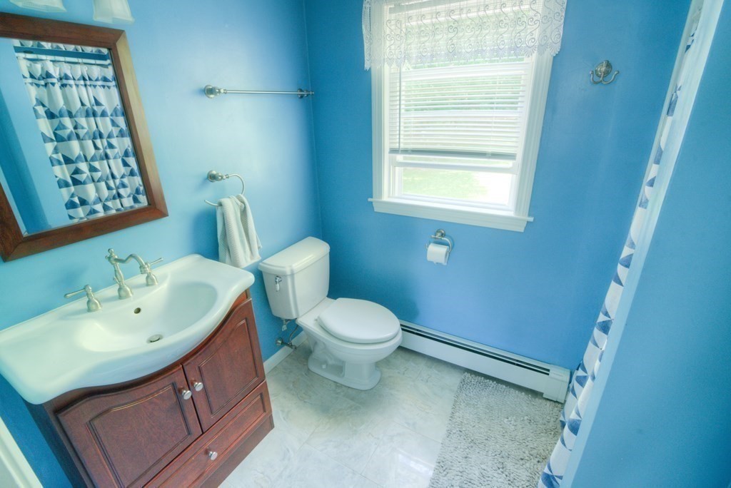 63 Hanson Road Charlton, MA 01507 - Photo 13 of 26