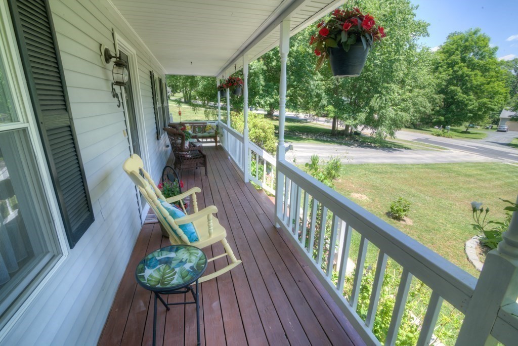 63 Hanson Road Charlton, MA 01507 - Photo 2 of 26