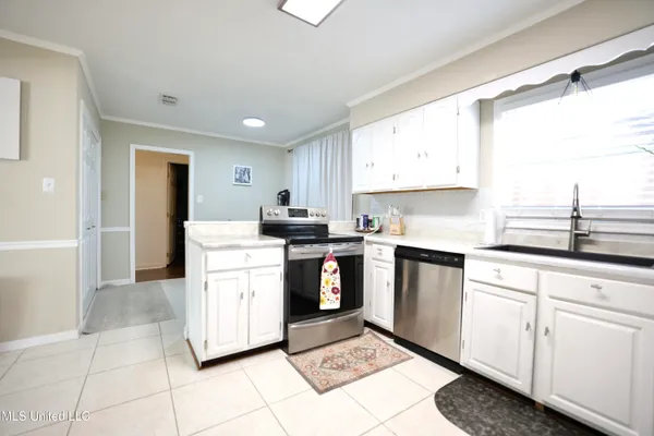 $245,000 | 1600 Christine Drive, McComb, MS 39648