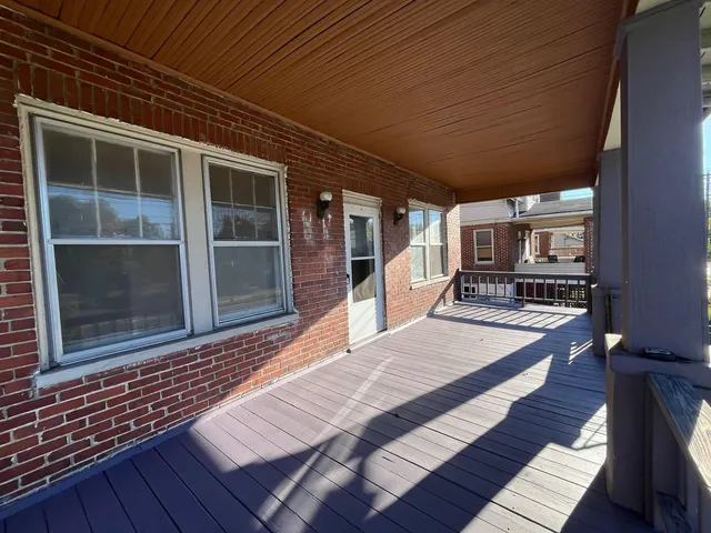 $1,550 | 2215 Melrose Avenue Northwest, Roanoke, VA 24017