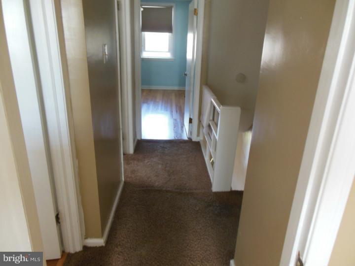 3244 Fordham Road Philadelphia, PA 19114 - Photo 13 of 21 Hallway