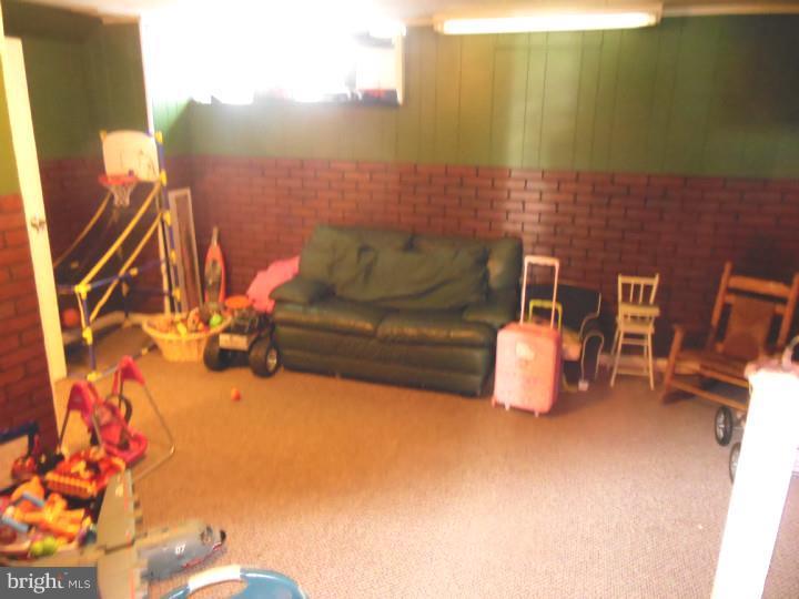 3244 Fordham Road Philadelphia, PA 19114 - Photo 14 of 21 Family Room