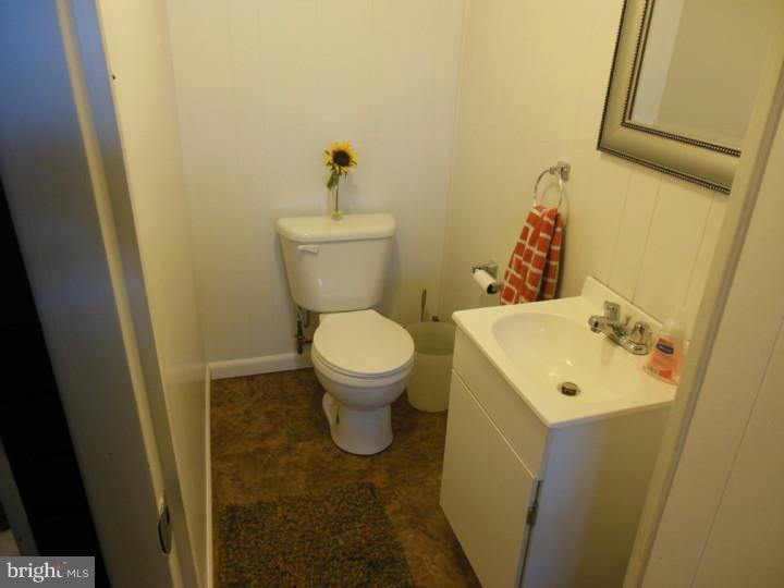 3244 Fordham Road Philadelphia, PA 19114 - Photo 15 of 21 Half Bath
