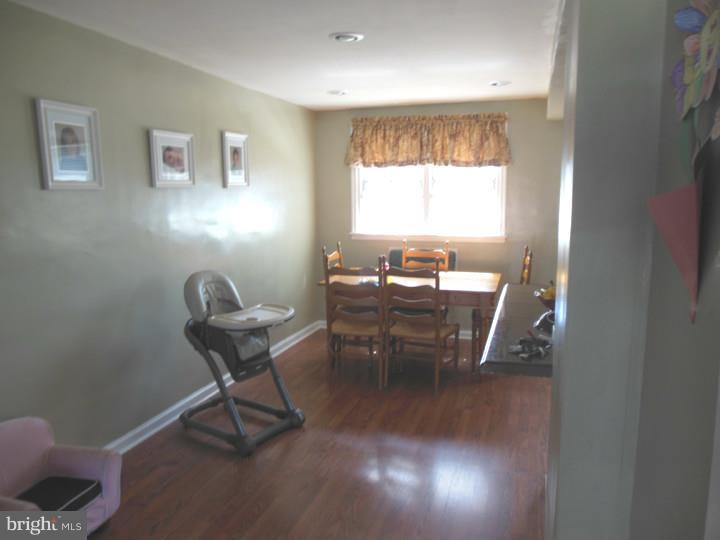 3244 Fordham Road Philadelphia, PA 19114 - Photo 5 of 21 Dining Room
