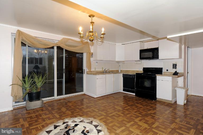 16347 Frederick Road Woodbine, MD 21797 - Photo 17 of 27 2nd Kitchen