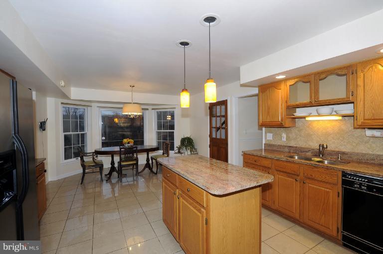 16347 Frederick Road Woodbine, MD 21797 - Photo 21 of 27 Kitchen
