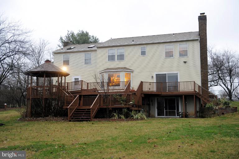 16347 Frederick Road Woodbine, MD 21797 - Photo 6 of 27 Exterior (Rear)