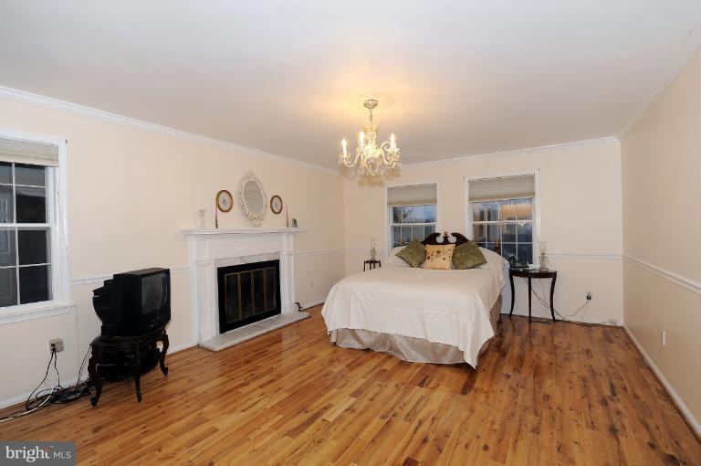 16347 Frederick Road Woodbine, MD 21797 - Photo 8 of 27 Bedroom (Master)