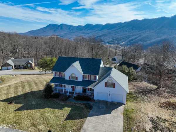 $540,000 | 945 Moccasin Hills Drive, Gate City, VA 24251