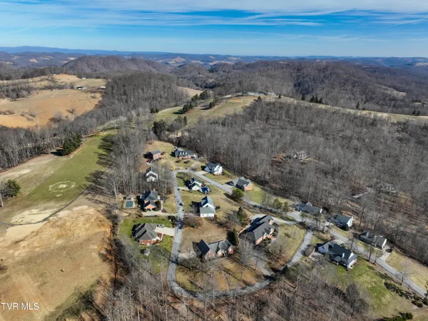 $499,900 | 945 Moccasin Hills Drive, Gate City, VA 24251