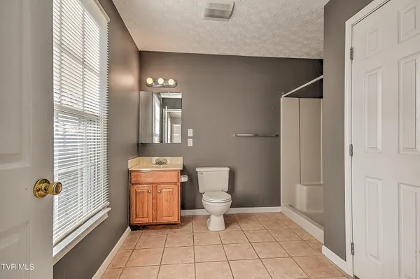 $499,900 | 945 Moccasin Hills Drive, Gate City, VA 24251