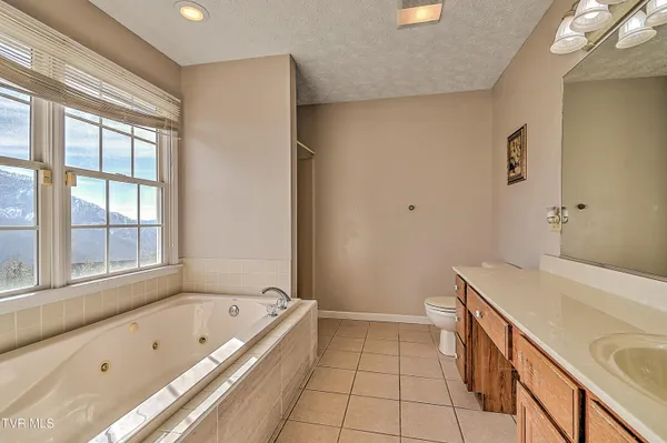 $499,900 | 945 Moccasin Hills Drive, Gate City, VA 24251