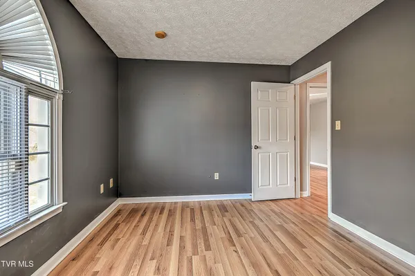 $499,900 | 945 Moccasin Hills Drive, Gate City, VA 24251