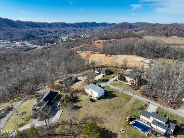$499,900 | 945 Moccasin Hills Drive, Gate City, VA 24251
