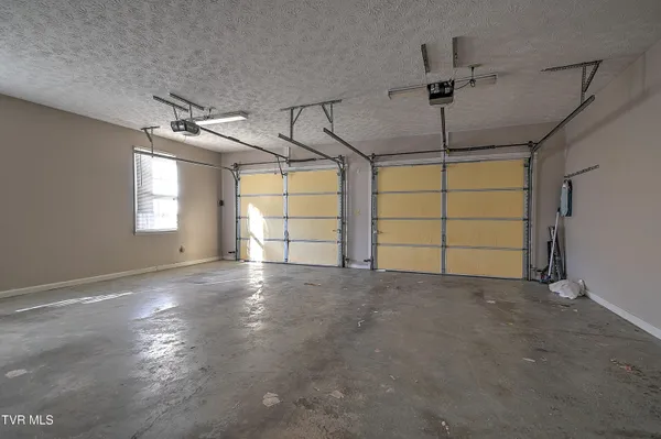 $499,900 | 945 Moccasin Hills Drive, Gate City, VA 24251