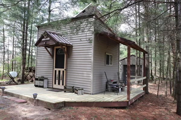 $97,500 | W14702 Old Highway 10, Fairchild, WI 54741