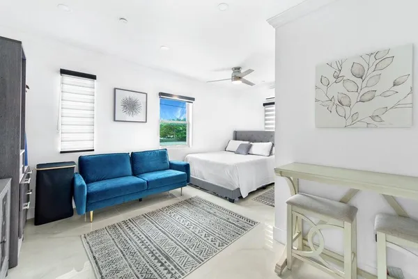 $2,000 | 91865 Overseas Highway, Unit 106, Tavernier, FL 33070