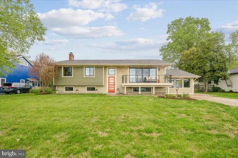 $839,900 | 102 Green Spring Drive, Annapolis, MD 21403