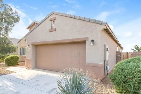 $2,200 | 23807 West Chipman Road, Buckeye, AZ 85326