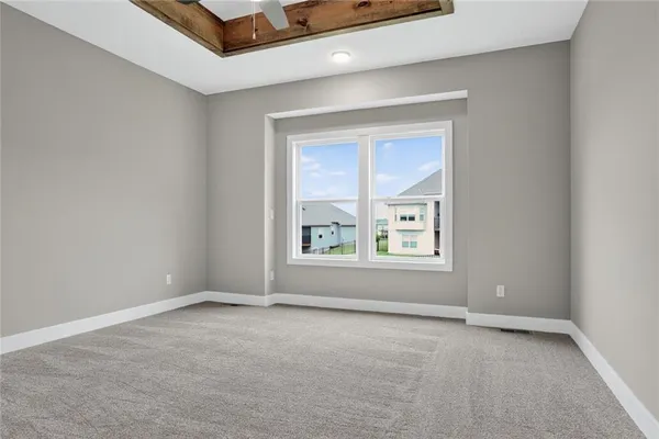 $689,900 | 13670 Northwest 71 Street, Parkville, MO 64152