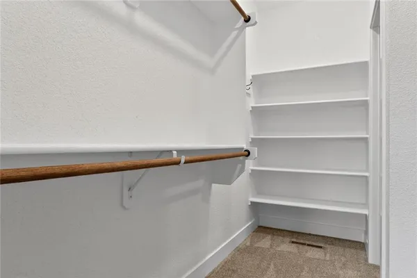 $689,900 | 13670 Northwest 71 Street, Parkville, MO 64152