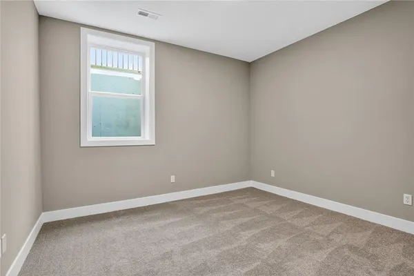 $689,900 | 13670 Northwest 71 Street, Parkville, MO 64152