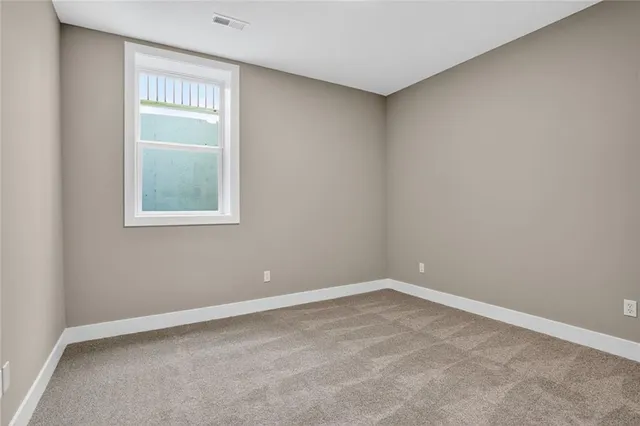 $689,900 | 13670 Northwest 71 Street, Parkville, MO 64152