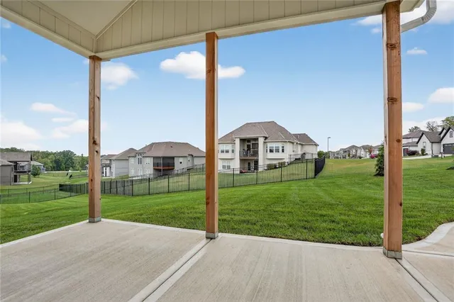 $689,900 | 13670 Northwest 71 Street, Parkville, MO 64152