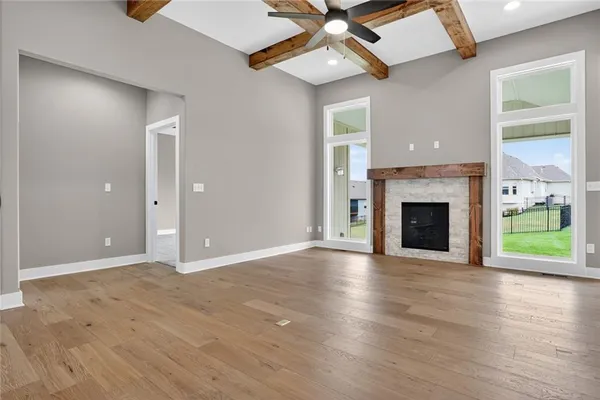 $689,900 | 13670 Northwest 71 Street, Parkville, MO 64152