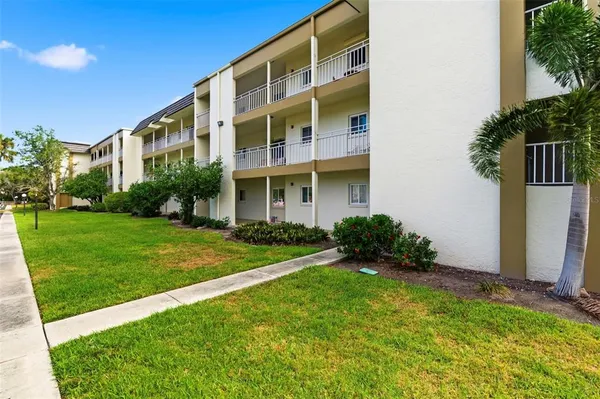 $99,500 | 4595 Chancellor Street Northeast, Unit 227, St. Petersburg, FL 33703