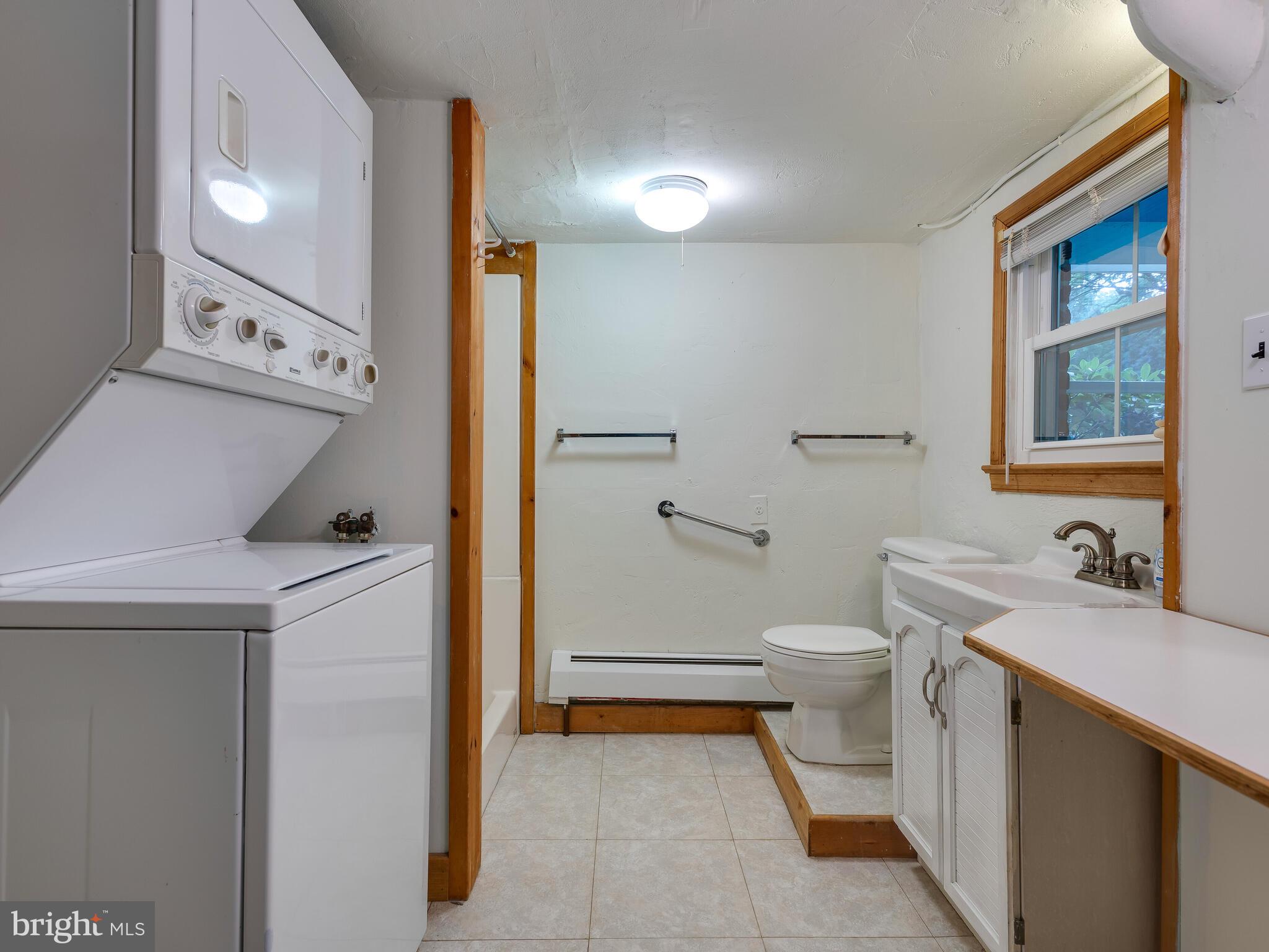325 Spencer Road Devon, PA 19333 - Photo 20 of 29 Lower level full bathroom with laundry room