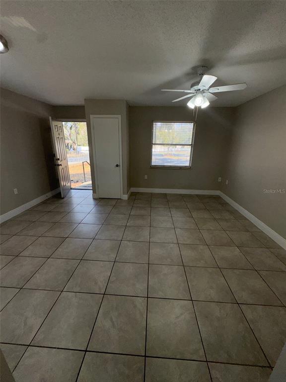 1177 Bentley Road, Unit 4 Leesburg, FL 34748 - Photo 4 of 11