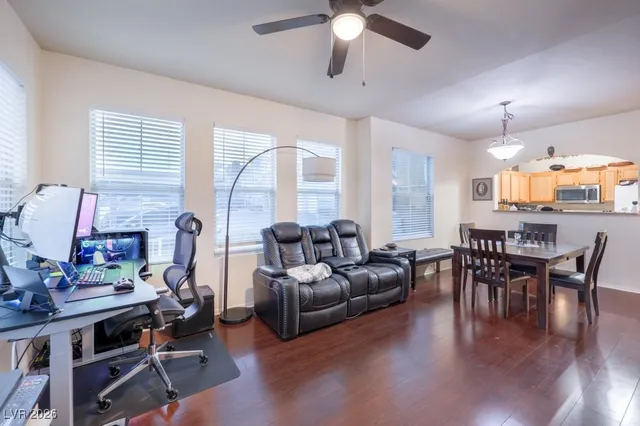 $250,000 | 9975 Peace Way, Unit 1020, Las Vegas, NV 89147