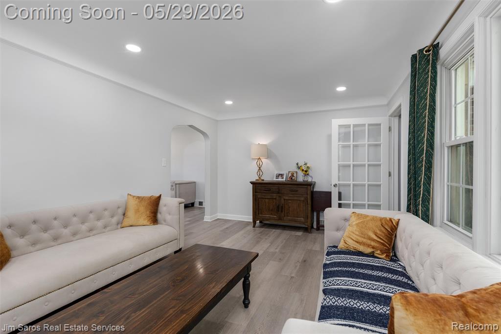 474 Madison Street Grosse Pointe, MI 48236 - Photo 3 of 26