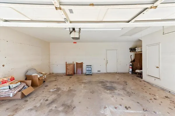 $1,350,000 | 8600 County Road 530, Mansfield, TX 76063