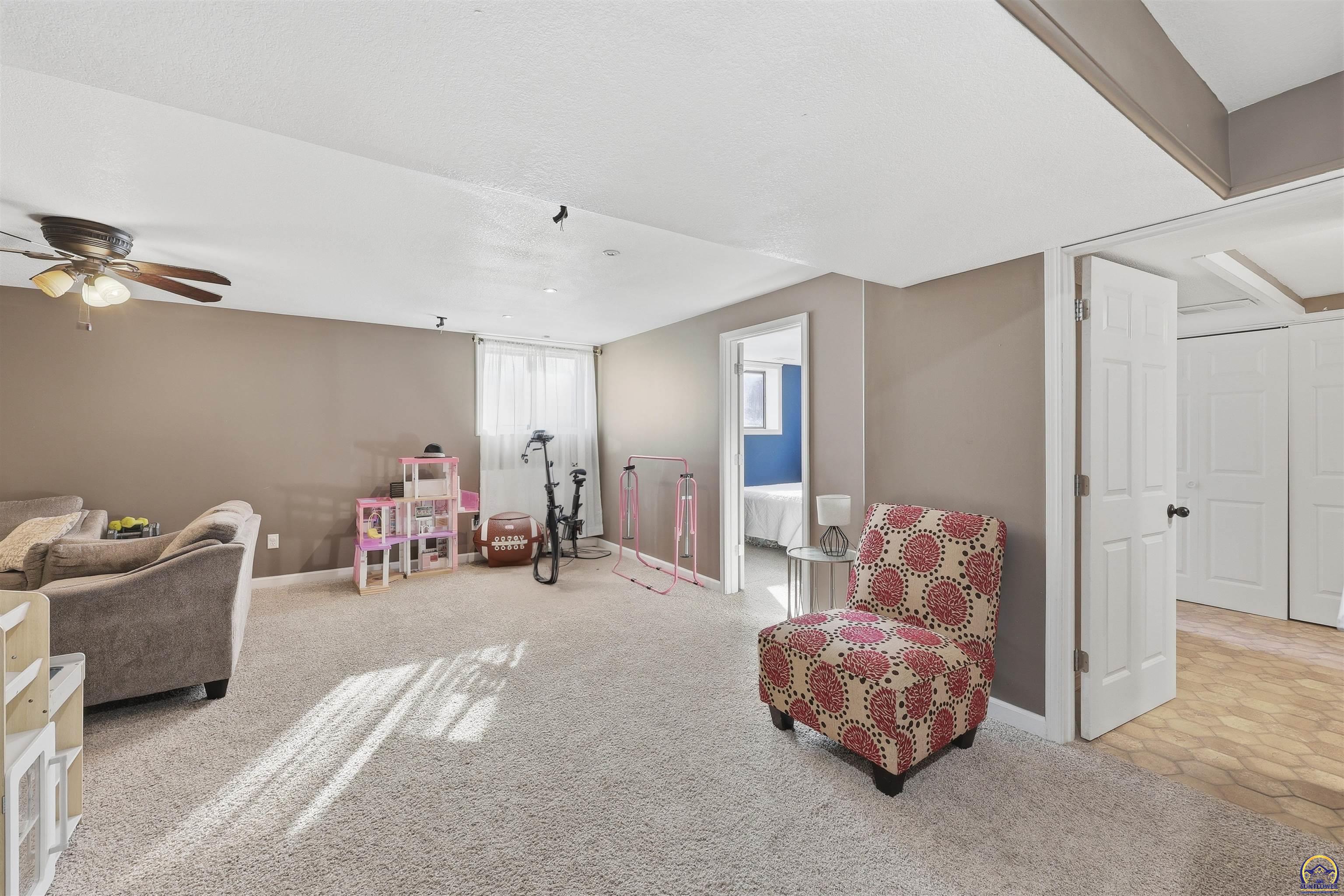 6309 Southwest 28th Street Topeka, KS 66614 - Photo 20 of 30