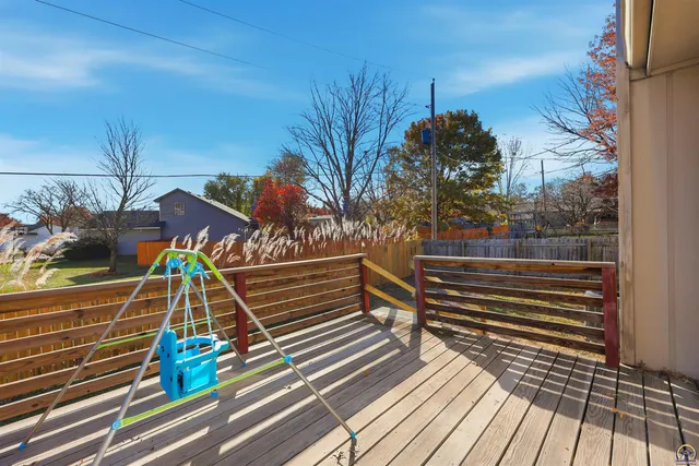 $299,500 | 6309 Southwest 28th Street, Topeka, KS 66614