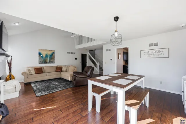 $299,500 | 6309 Southwest 28th Street, Topeka, KS 66614