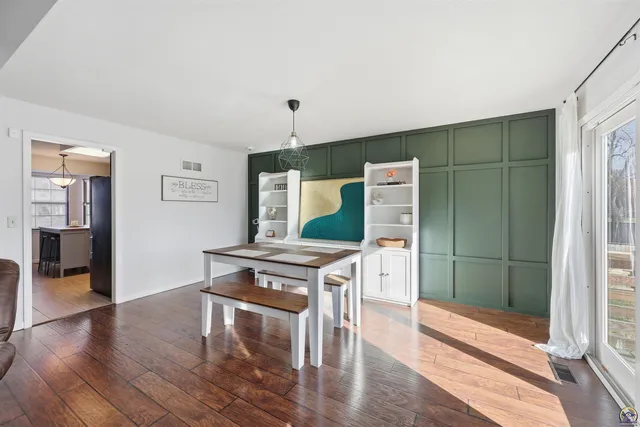 $299,500 | 6309 Southwest 28th Street, Topeka, KS 66614