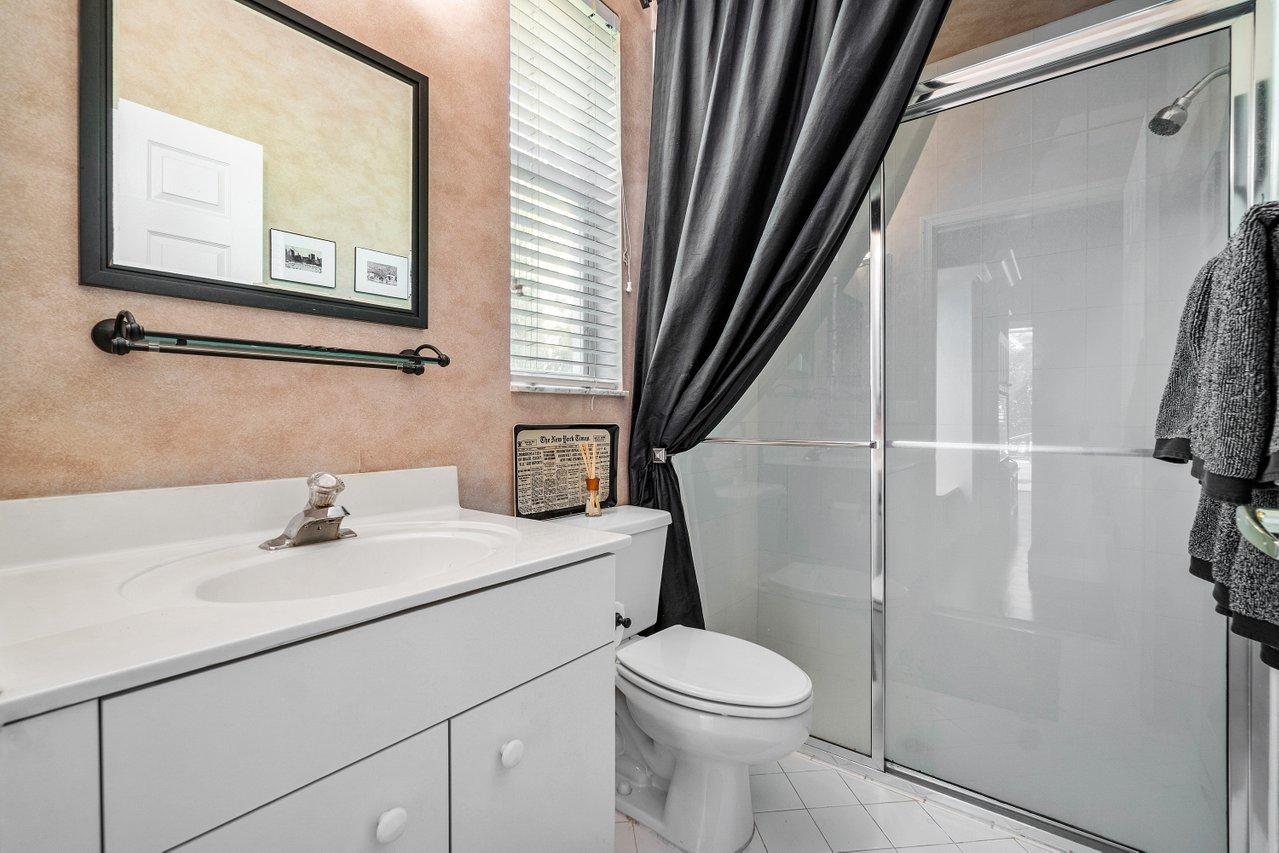12222 Rockledge Circle Boca Raton, FL 33428 - Photo 18 of 33 3rd Bath