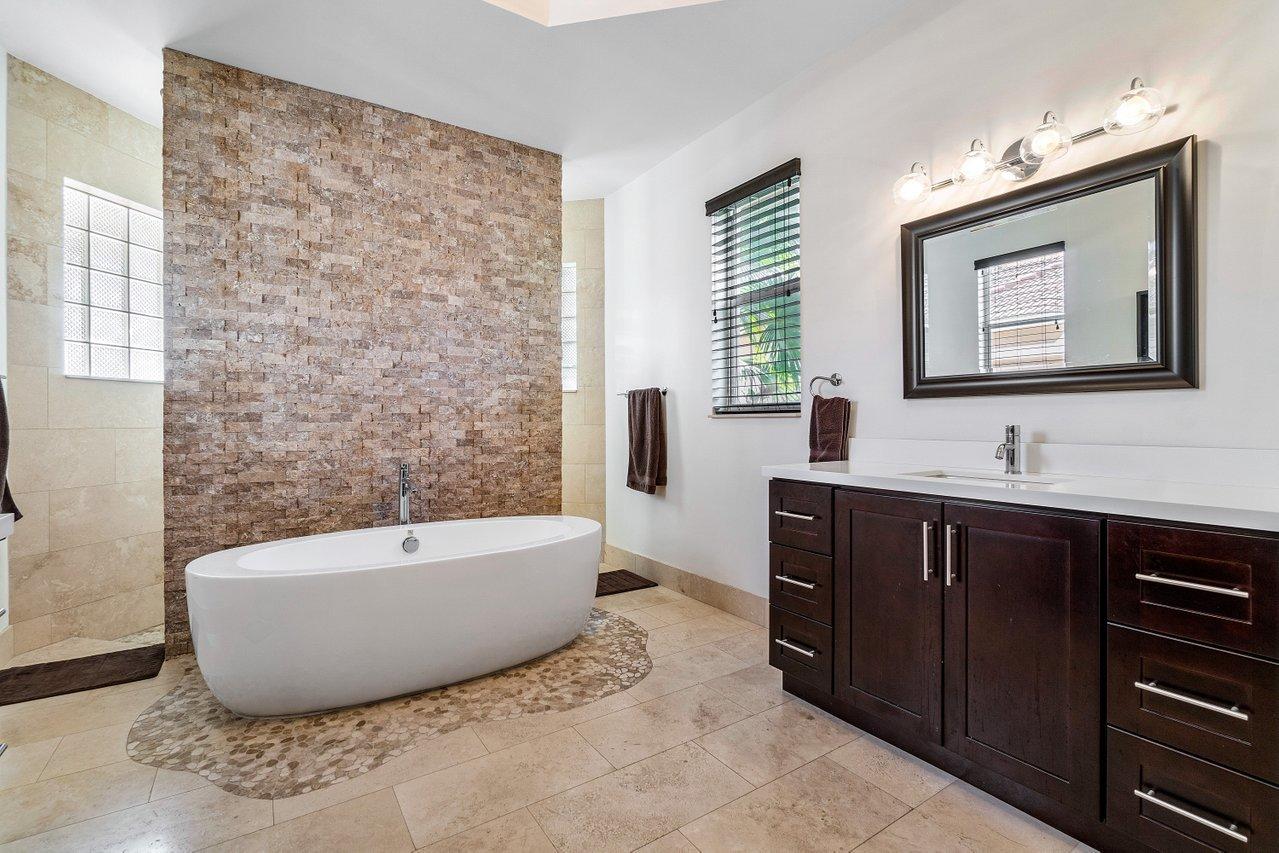 12222 Rockledge Circle Boca Raton, FL 33428 - Photo 23 of 33 Gorgeous Renovated Bath