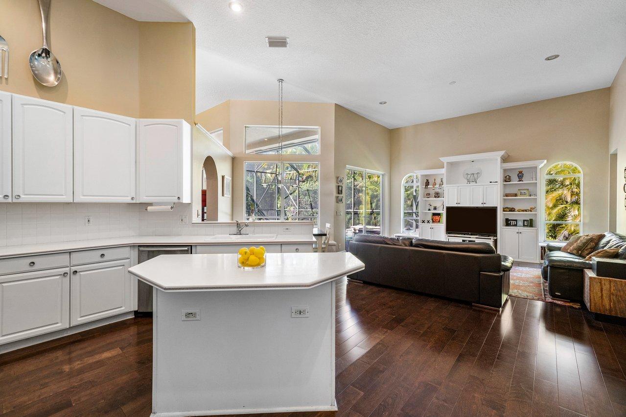 12222 Rockledge Circle Boca Raton, FL 33428 - Photo 8 of 33 Tons of Counter Space!