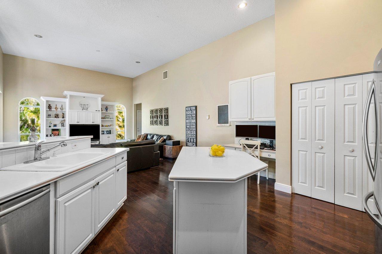 12222 Rockledge Circle Boca Raton, FL 33428 - Photo 9 of 33 Open To Family Room