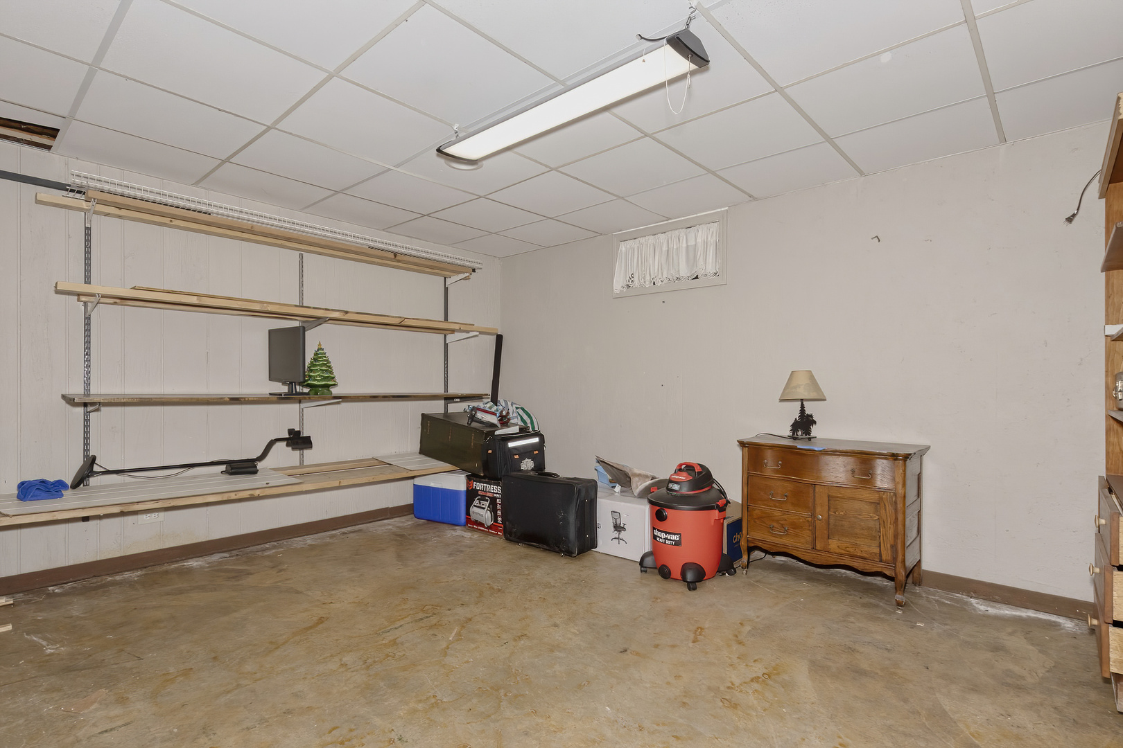 3511 West Gracy Road McHenry, IL 60050 - Photo 30 of 49 a children room with toys