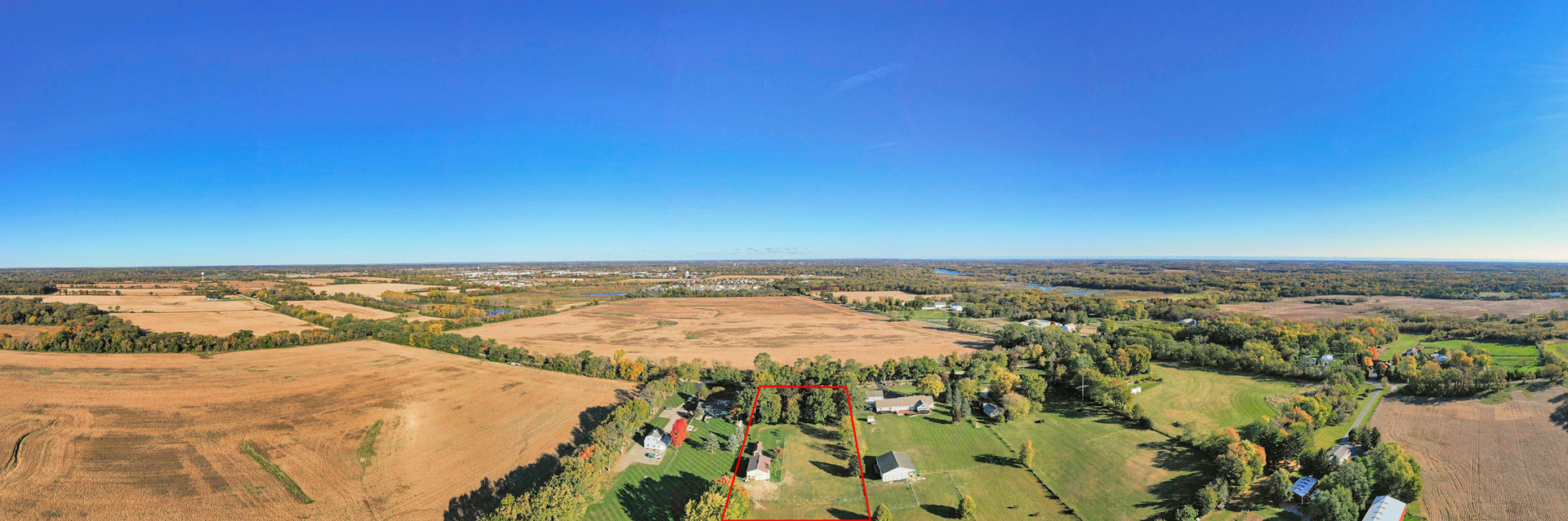 3511 West Gracy Road McHenry, IL 60050 - Photo 48 of 49 an aerial view of residential houses with outdoor space