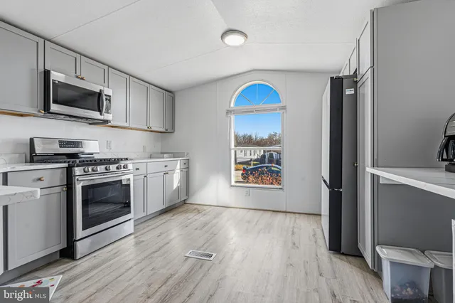 $64,900 | 64 Rockywood Lane, Essex, MD 21221